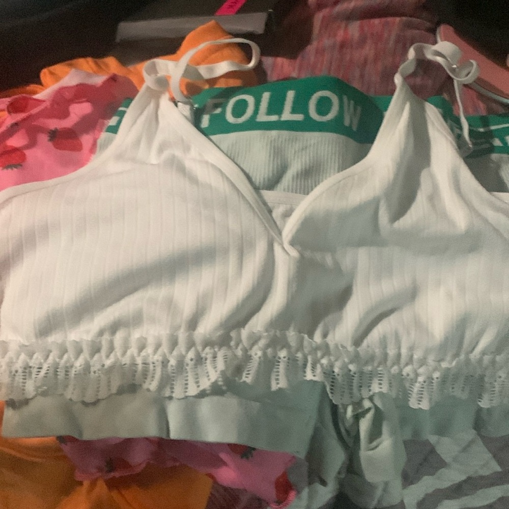 White bra no pads brand never worn